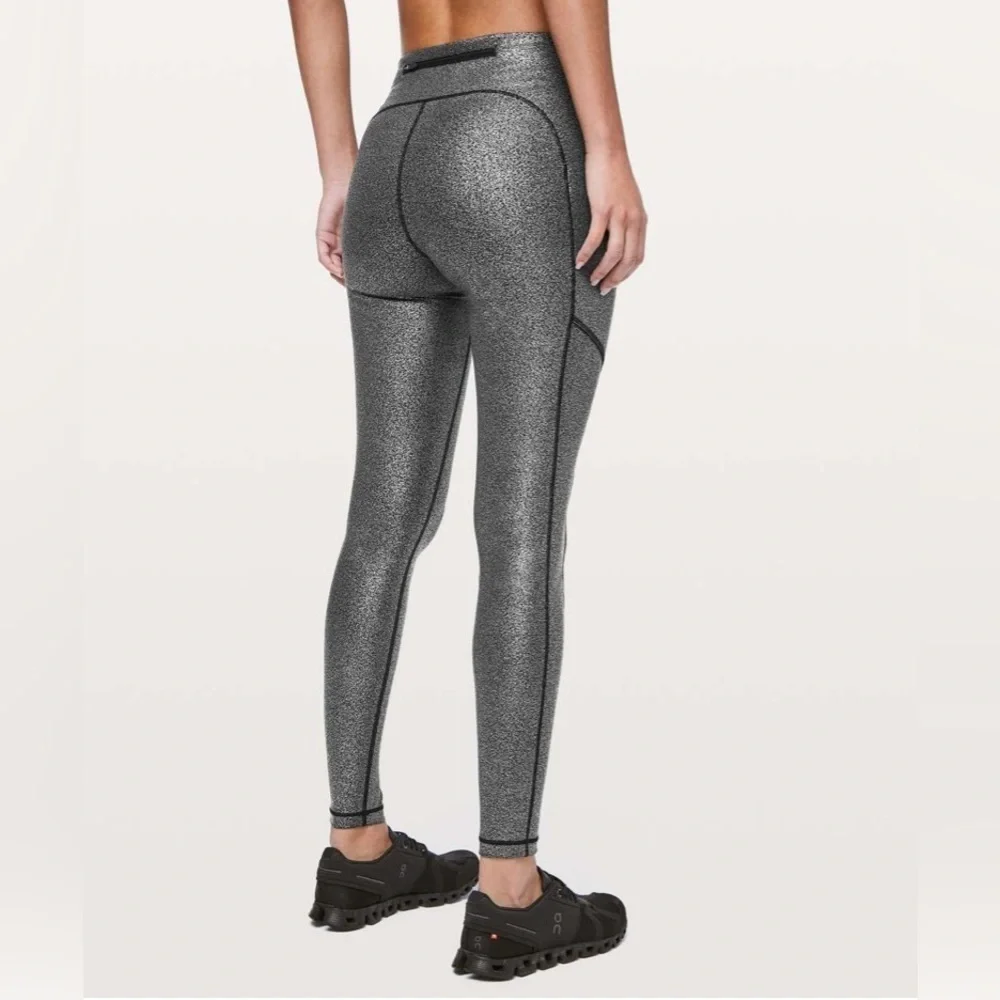 Lululemon Speed Up Tight Foil 28 Size 6
